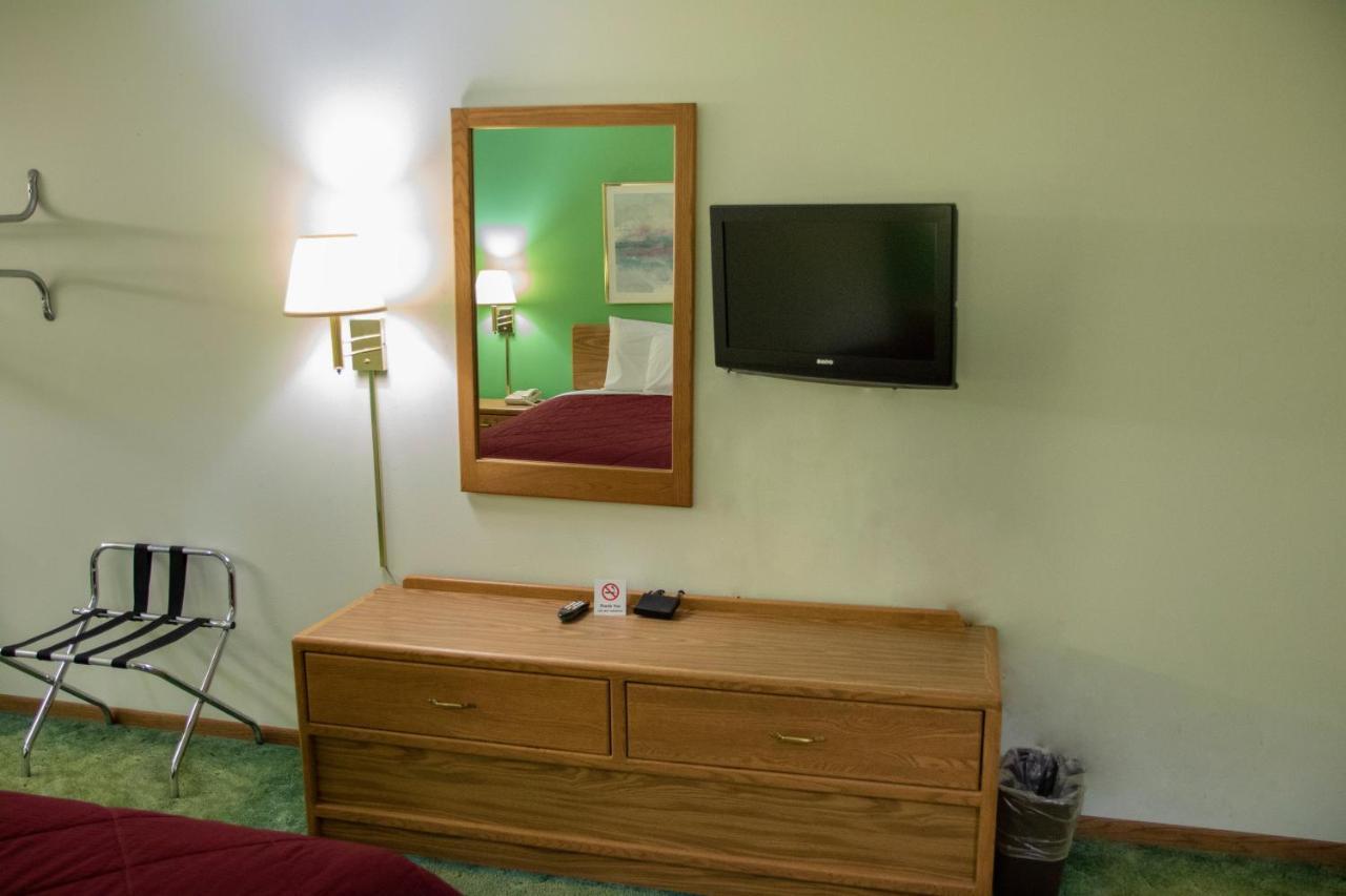 Hartwood Inn Charles City Ngoại thất bức ảnh